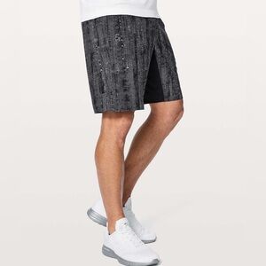 LULULEMON T.H.E. Short 9” Liner-Less Men’s in Matchstick Asphalt Grey Black